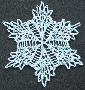 Small Center-Out Lacyflake snowflake medallion