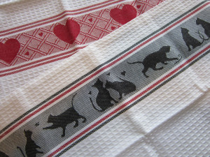 KnitHeartStrings Giveaway for January 2014 - Hearts and Cats at Play towels